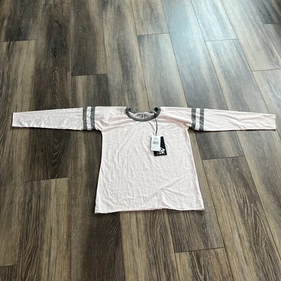 Chaser Long Sleeved Pink Tee - Size 12 - New With Tags - Picture 2 of 4